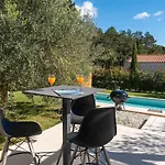 Malerische Steinvilla Mit Privatpool, Fantastischem Panoramablick, Garten Und Grill Σπίτι διακοπών *