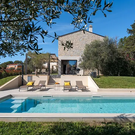 Σπίτι διακοπών Malerische Steinvilla Mit Privatpool, Fantastischem Panoramablick, Garten Und Grill