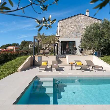 Malerische Steinvilla Mit Privatpool, Fantastischem Panoramablick, Garten Und Grill * Višnjan